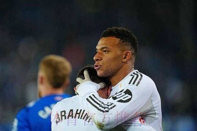 44岁阿隆索挥拳怒吼 终结2连败+暂逃下课厄运 仍遭怒批:场面丑陋 44岁阿隆索挥拳怒吼 终结2连败+暂逃下课厄运 仍遭怒批:场面丑陋